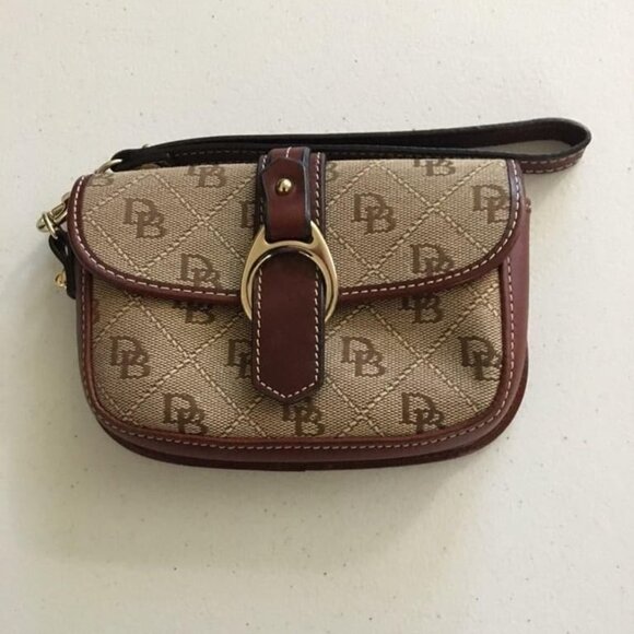 FLASH SALE! Summer perfect! D&B Wristlet - NWOT! - Picture 1 of 2